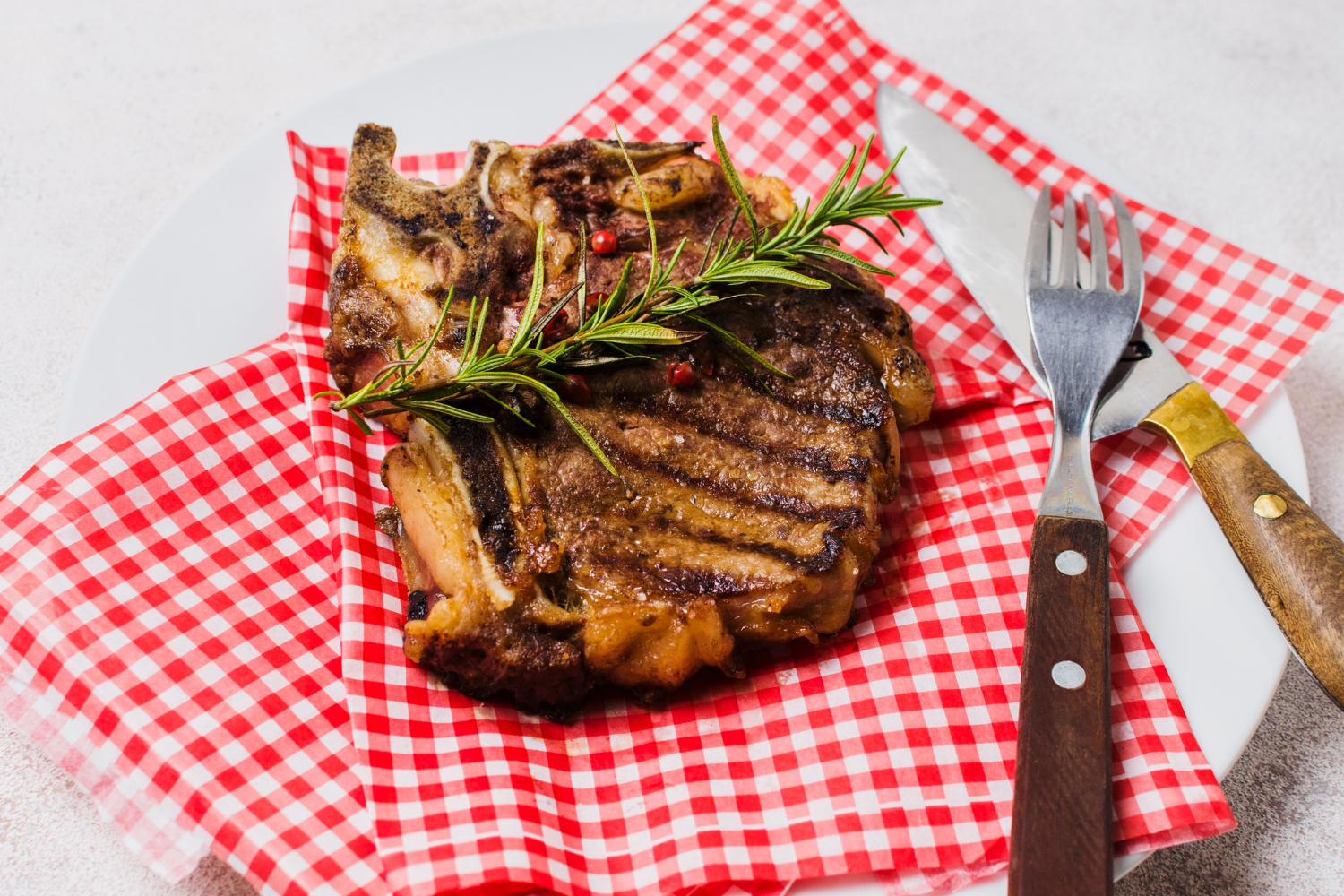 Juicy lamb in air fryer with a crispy crust